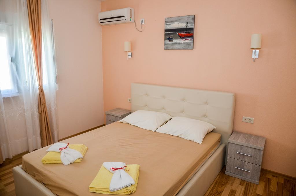 Apartments Paradise Ulcinj Buitenkant foto