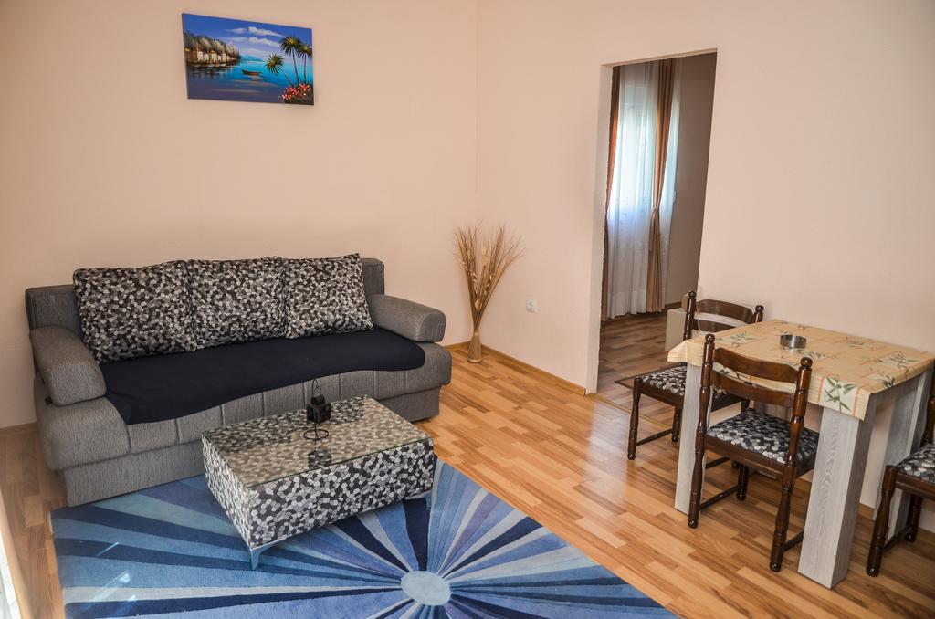 Apartments Paradise Ulcinj Buitenkant foto