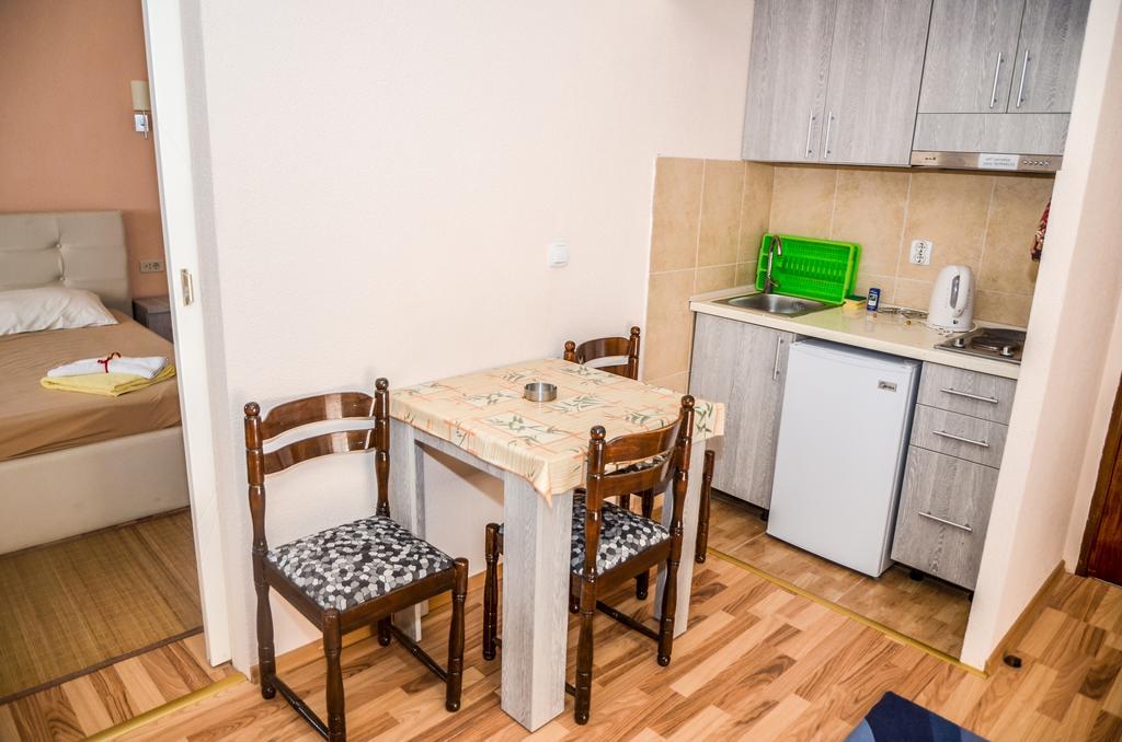 Apartments Paradise Ulcinj Buitenkant foto