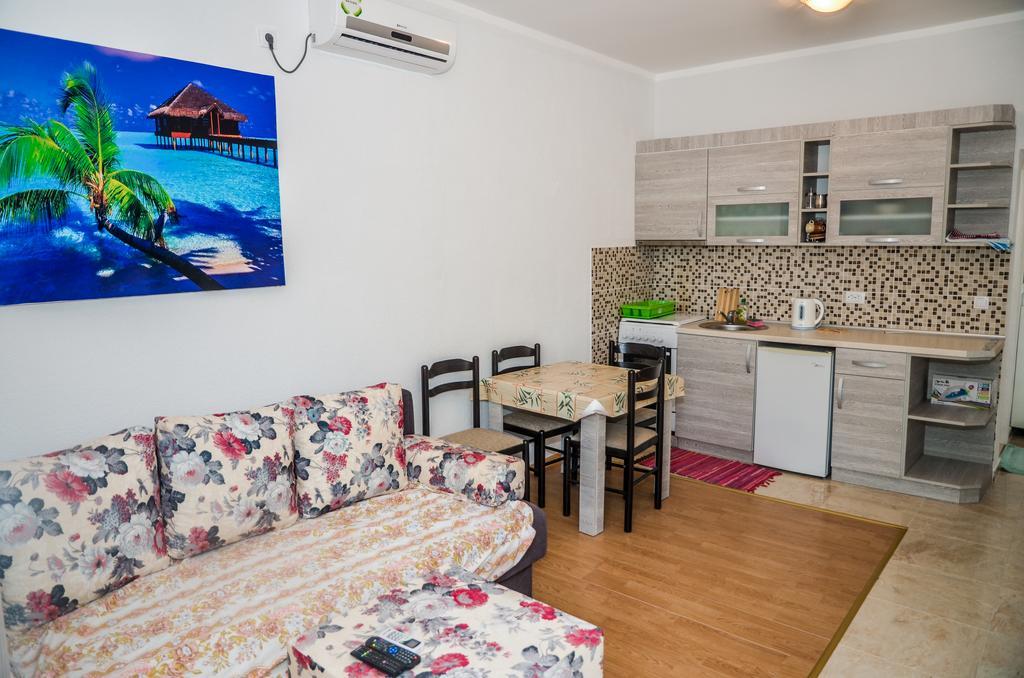 Apartments Paradise Ulcinj Buitenkant foto
