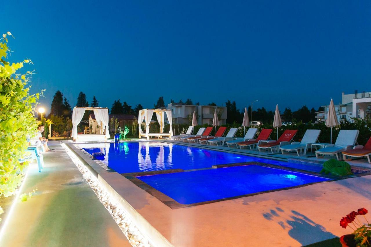 Apartments Paradise Ulcinj Buitenkant foto