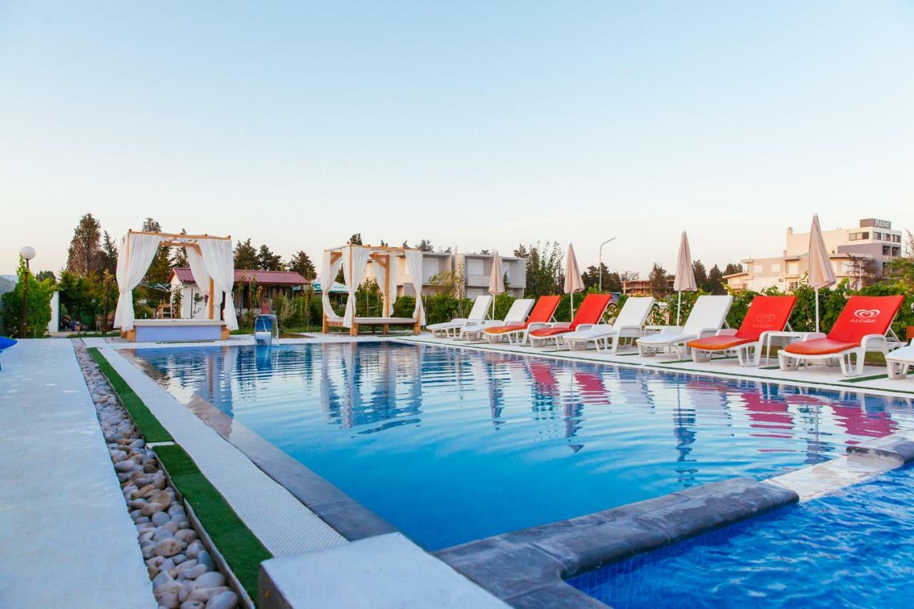 Apartments Paradise Ulcinj Buitenkant foto