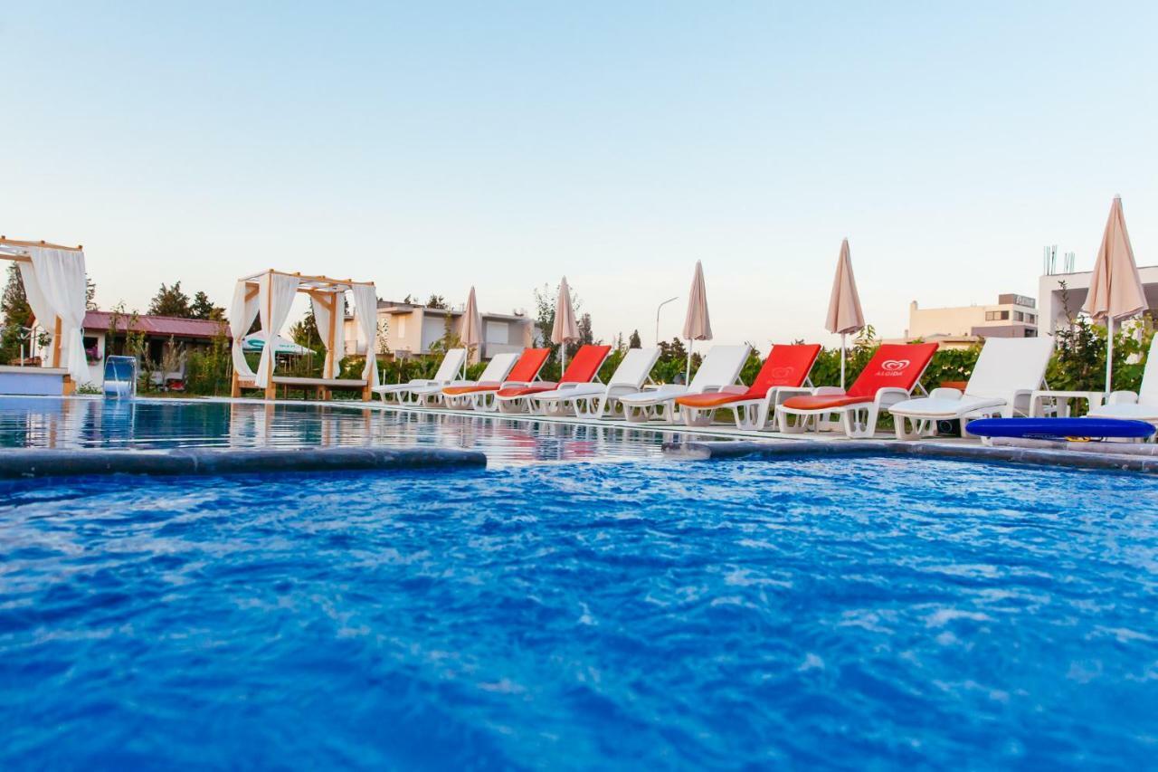 Apartments Paradise Ulcinj Buitenkant foto
